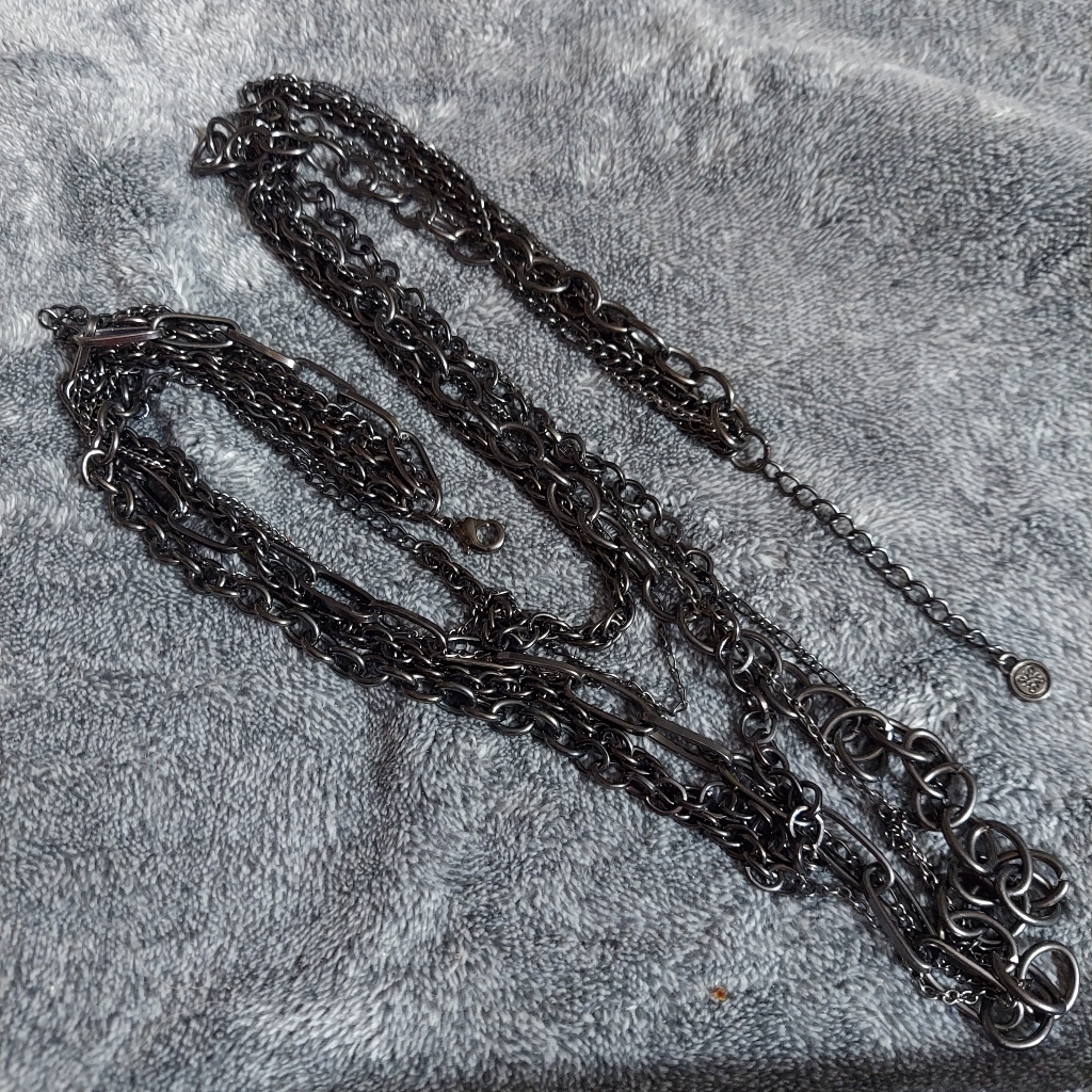 Vera Wang Long Gun Metal Multi-Layered Chain Waterfall Necklace WMulti-Chains 48$